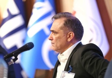 چه کسی حقوق هاشمیان و باقری را پرداخت کرد؟