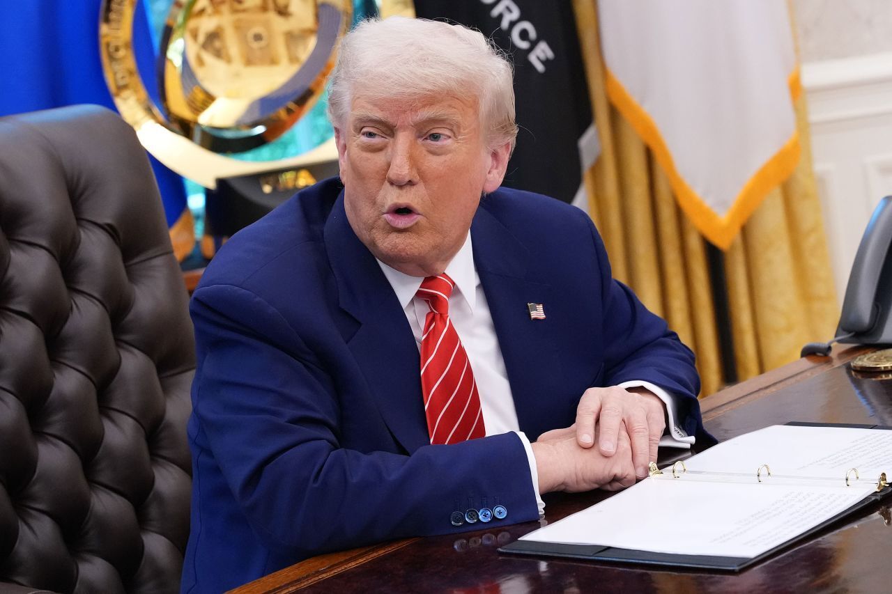 ادعای ترامپ: خیلی دوست دارم با ایران توافق کنم / تهران هم مایل است با ما به توافق برسد ادعای ترامپ: خیلی دوست دارم با ایران توافق کنم / تهران هم مایل است با ما به توافق برسد