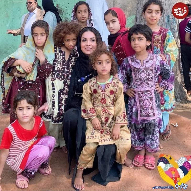 قاب زیبای بازیگر سریال آنام در میان کودکان سیستان و بلوچستان قاب زیبای بازیگر سریال آنام در میان کودکان سیستان و بلوچستان