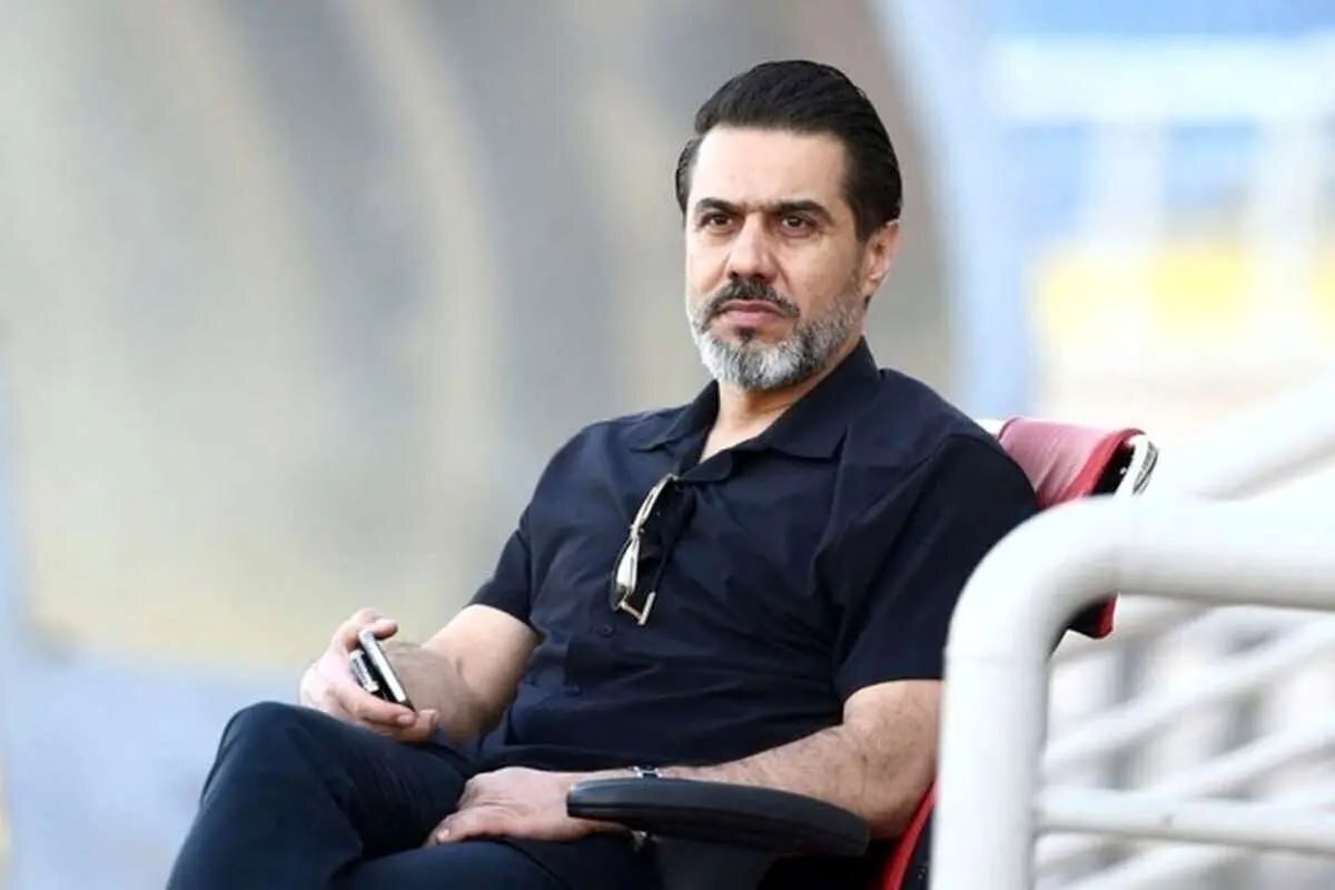 افشین پیروانی جواب خسرو حیدری را داد؛ کلاً یک قهرمانی آوردید که آن هم پرحرفوحدیث بود! افشین پیروانی جواب خسرو حیدری را داد؛ کلاً یک قهرمانی آوردید که آن هم پرحرفوحدیث بود!