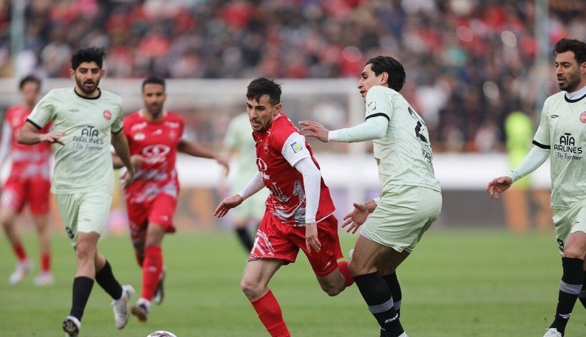 پرسپولیس با یک تغییر اجباری مقابل تراکتور پرسپولیس با یک تغییر اجباری مقابل تراکتور