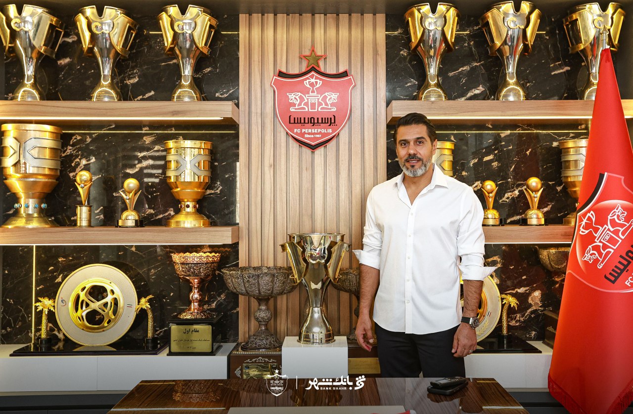 افشین پیروانی: حذف مقابل تراکتور؟ بههرحال جام شگفتیهاست؛ تنها سرپرست دنیا هستم که در همه ورزشگاهها فحش میخورم! افشین پیروانی: حذف مقابل تراکتور؟ بههرحال جام شگفتیهاست؛ تنها سرپرست دنیا هستم که در همه ورزشگاهها فحش میخورم!